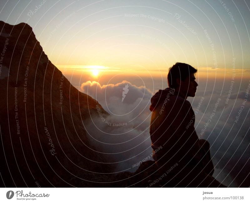 Bergsehnsucht2 Sonnenuntergang Romantik Wolken Nebel Berge u. Gebirge Mensch Schatten