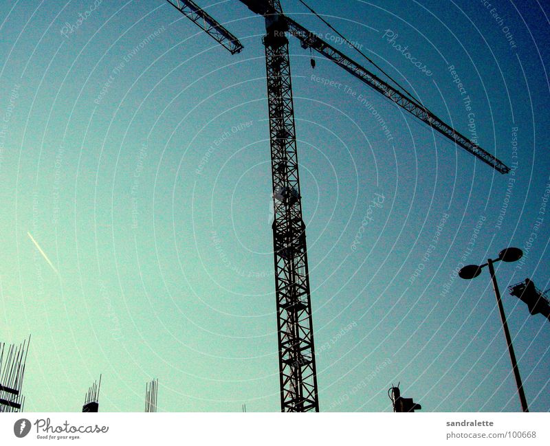 Großstadtdschungel Kran Baustelle Sommer Köln Himmel blau großstadtdschungel