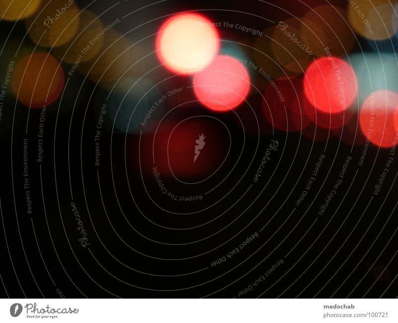 DON'T TRY TO FIND US Licht dunkel Unschärfe Nacht schwarz Lampe Verhext Spielen Fehler schön mehrfarbig additive Farbmischung RGB grell strahlend Kreis