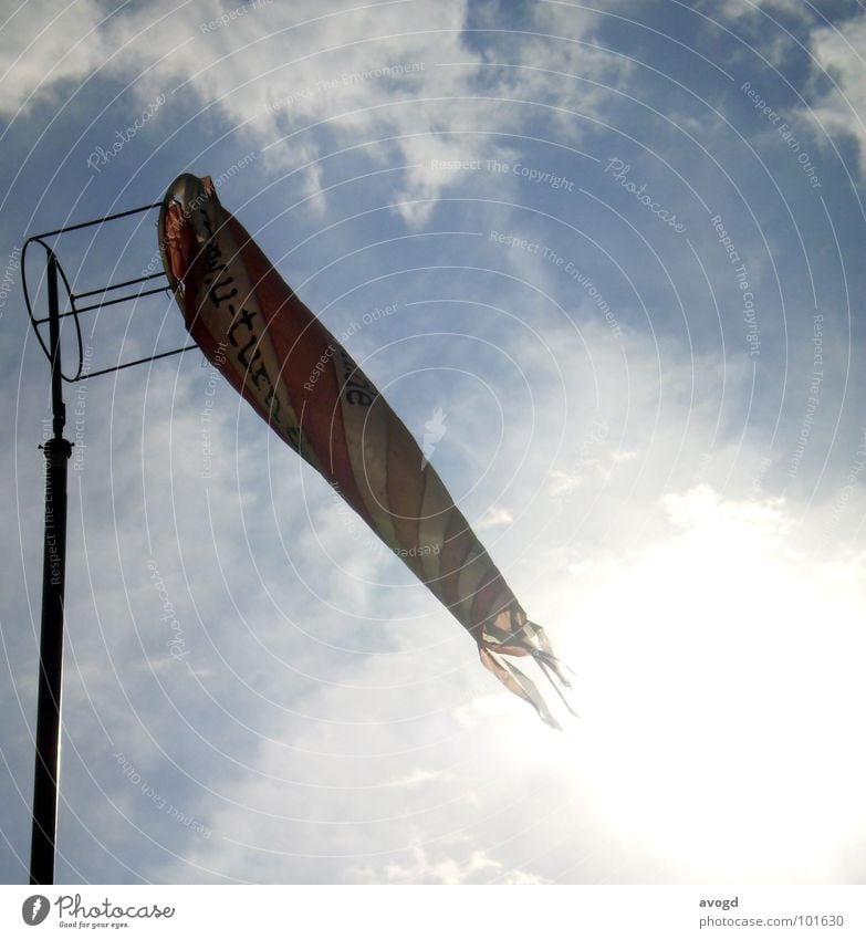 wenig Wind Wolken weiß gelb rot Sonne Stab Freizeit & Hobby blau Dinge Windfang