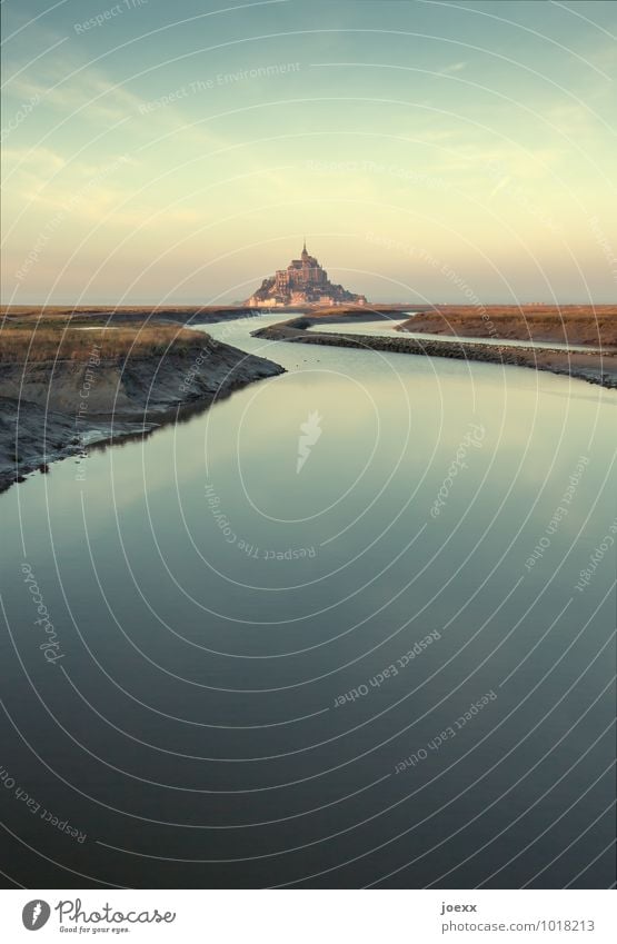 7.000 Landschaft Wasser Schönes Wetter Küste Insel Mont St.Michel Le Mont-Saint-Michel Kirche Bauwerk Architektur Sehenswürdigkeit alt historisch schön blau