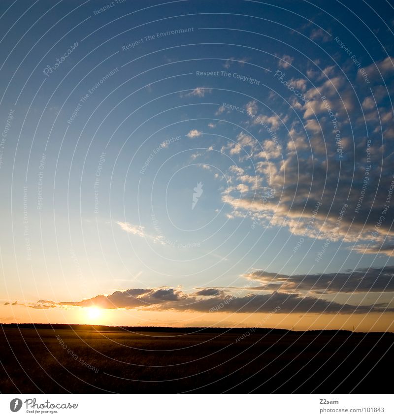 place to chill out Sonnenuntergang Wolken Stimmung Sommer Feld Bayern Erholung Himmel Abend Abenddämmerung sunshine Landschaft Natur drausen Deutschland