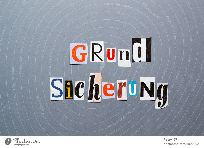 Grundsicherung Ruhestand Zeichen Schriftzeichen Typographie Graffiti Sicherheit Senior Gesellschaft (Soziologie) Politik & Staat Farbfoto Menschenleer