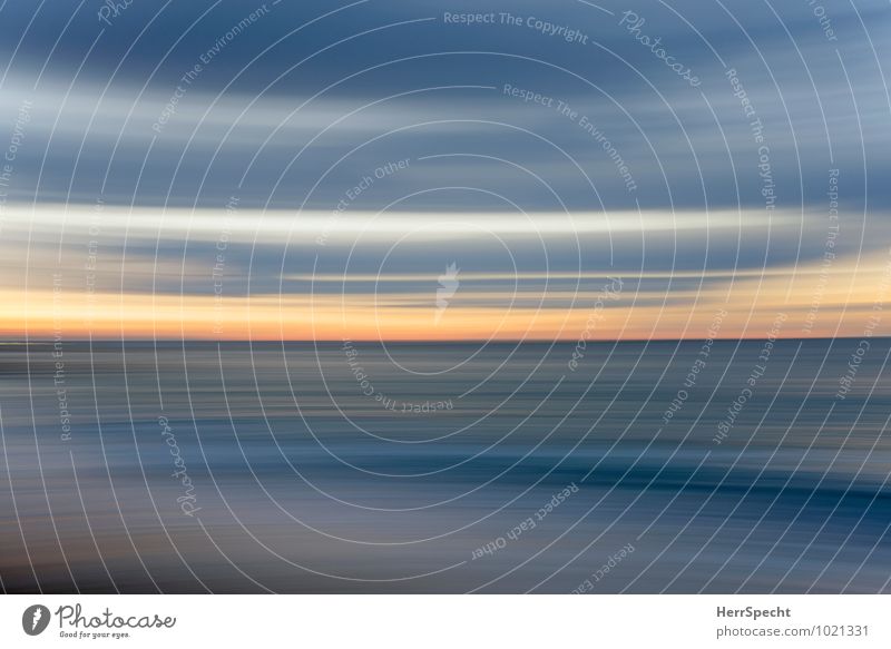 Mare nostrum Umwelt Natur Landschaft Urelemente Himmel Wolken Küste Strand Meer Italien drehen ästhetisch maritim blau gelb grau Dämmerung Politische Bewegungen