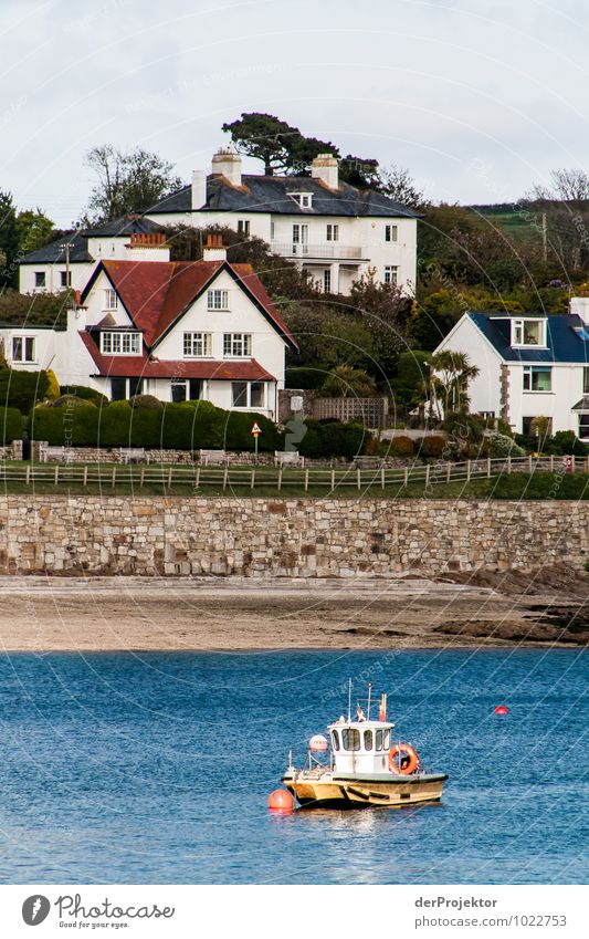 Mein Haus, mein Strand, mein Boot Ferien & Urlaub & Reisen Tourismus Ausflug Abenteuer Ferne Umwelt Wellen Küste Seeufer Flussufer Bucht Nordsee Fischerdorf