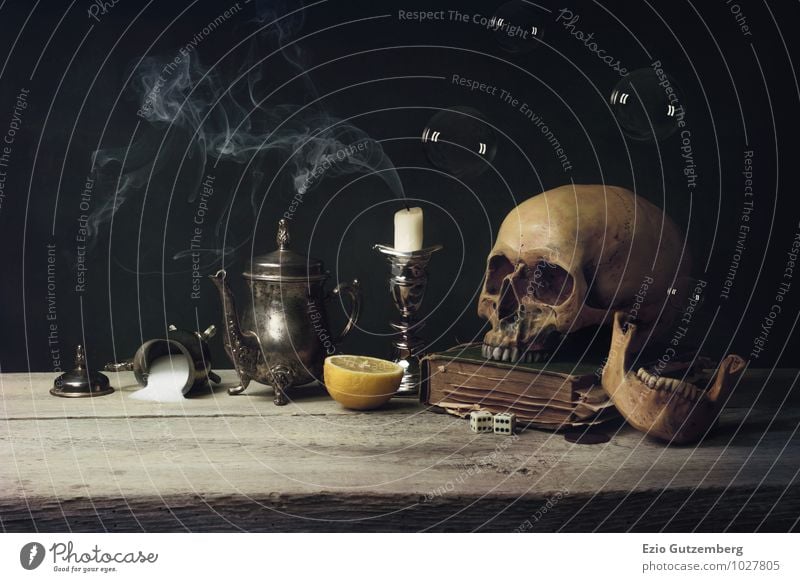 Vanitas with Skull and Tea Set, old Book and Soap Bubbles Lebensmittel Geschirr Mensch Kopf Kunst Kunstwerk Gemälde Buch lesen Dekoration & Verzierung Kerze