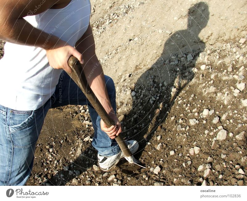 Schattenarbeit Bauarbeiter Spaten Schaufel Graben Baustelle Mann Arbeiter Schattenspiel Arbeit & Erwerbstätigkeit Spatenstich Sand Kraft Muskulatur