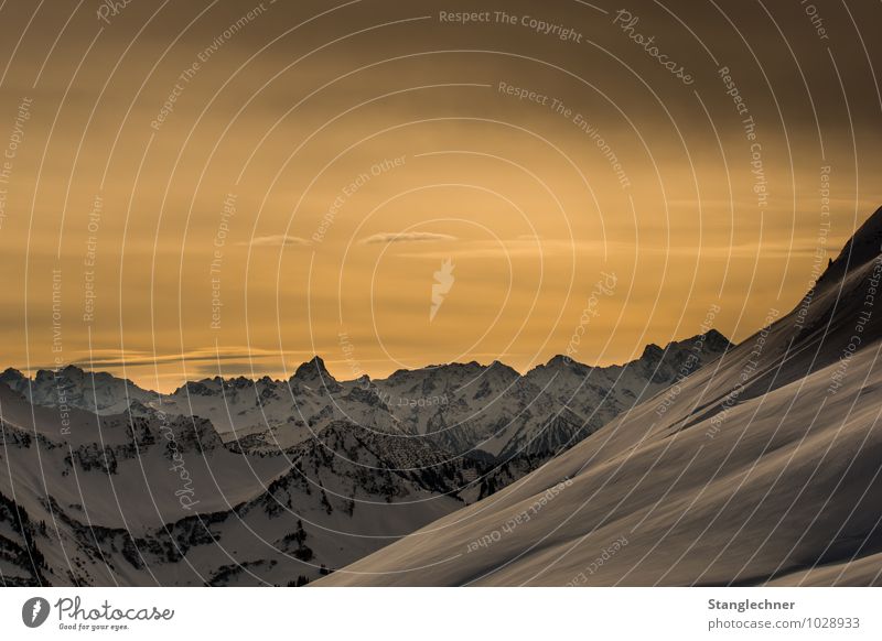 Golden hour Umwelt Natur Landschaft Himmel Horizont Sonnenaufgang Sonnenuntergang Sonnenlicht Winter Klimawandel Schönes Wetter Schnee Felsen Alpen