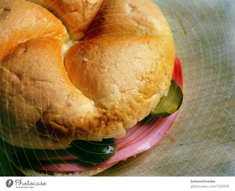 Wurstsemmel Wurstwaren Brötchen Snack Wien typisch Ernährung lecker Brot Lebensmittel Mahlzeit Fleischwurst Österreich Frühstück Abendessen Gastronomie Fastfood