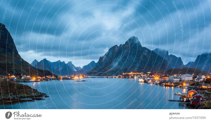 Reine / Norwegen Ferien & Urlaub & Reisen Abenteuer Natur Landschaft Wasser Wolken Sonnenaufgang Sonnenuntergang Herbst Wind Felsen Berge u. Gebirge Seeufer