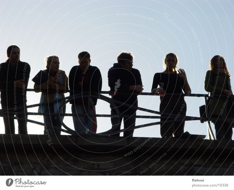 schwarze gestalten Weimar Silhouette Menschengruppe Brücke sternbrücke erstsemester Schatten Profil