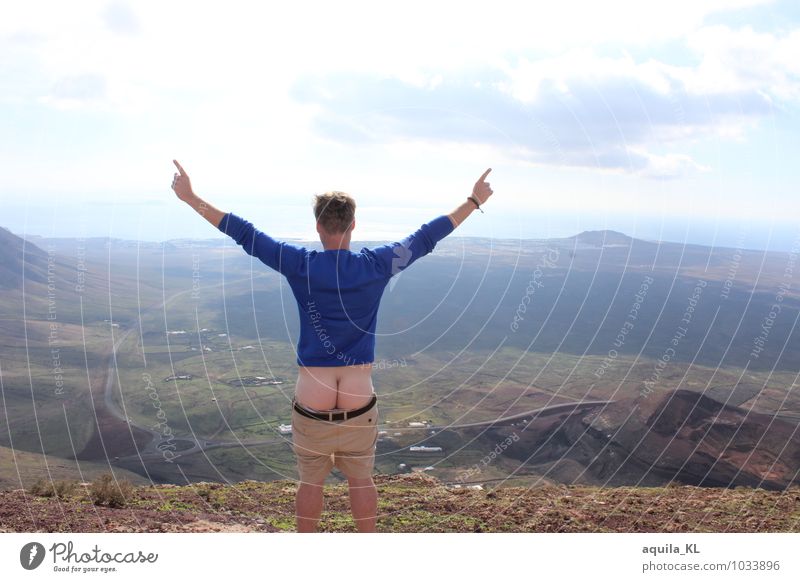 Eine Aussicht fürn Arsch maskulin Mann Erwachsene Gesäß 1 Mensch Umwelt Natur Landschaft Pflanze genießen Blick Leben Höhenangst Abenteuer Bewegung