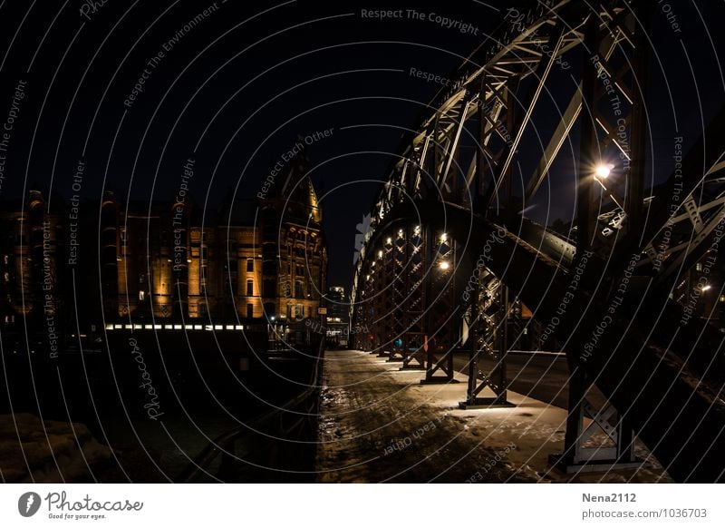 Brooksbrücke Stadt Hafenstadt Stadtzentrum Menschenleer Haus Brücke Bauwerk Gebäude Architektur Sehenswürdigkeit dunkel elegant Hamburg Kehrwieder