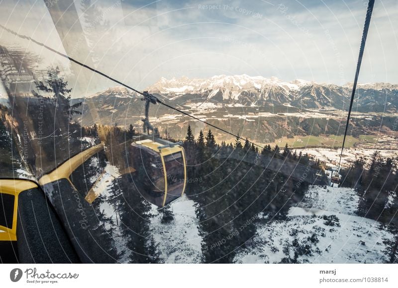 Talfahrt Ferien & Urlaub & Reisen Tourismus Ausflug Freiheit Winter Schnee Winterurlaub Berge u. Gebirge Natur Himmel Herbst Schönes Wetter Eis Frost Felsen