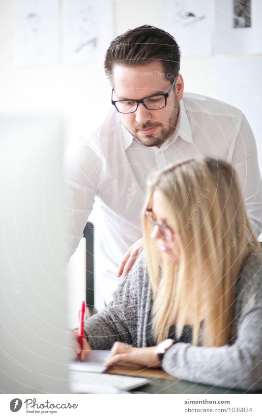 Nachhilfe Bildung Erwachsenenbildung Schule lernen Berufsausbildung Azubi Praktikum Studium Student Prüfung & Examen Büroarbeit Business Karriere Erfolg Team