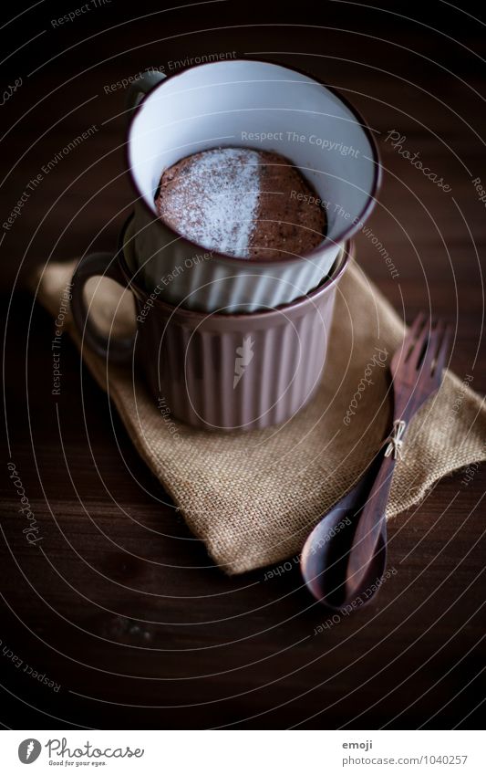 cake in a mug Kuchen Dessert Süßwaren Schokolade Ernährung Schalen & Schüsseln lecker süß braun Tasse Farbfoto Innenaufnahme Menschenleer Textfreiraum unten