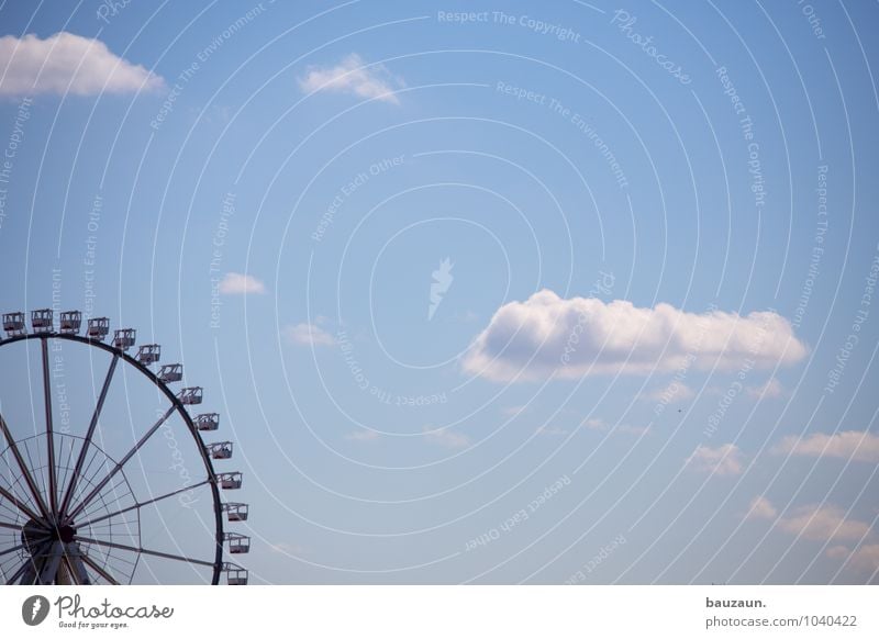 riesenrad. Freizeit & Hobby Entertainment Veranstaltung Feste & Feiern Jahrmarkt Himmel Wolken Sonne Sommer Schönes Wetter Stadt Riesenrad drehen schaukeln rund