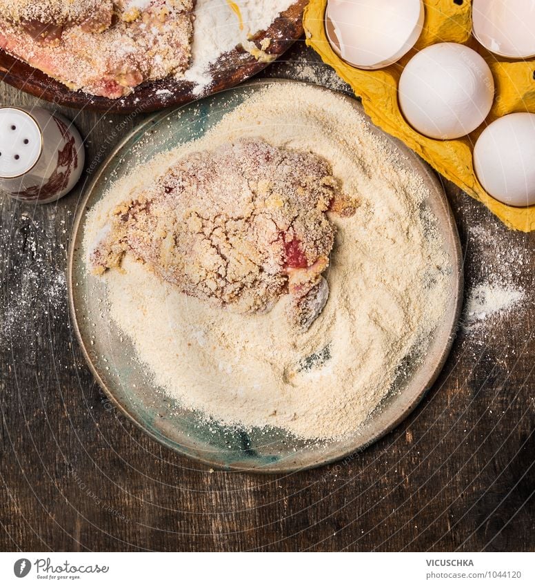 Scnitzel auf der Teller mit Paniermehl Lebensmittel Fleisch Ernährung Mittagessen Festessen Bioprodukte Diät Lifestyle Stil Design Gesunde Ernährung Küche