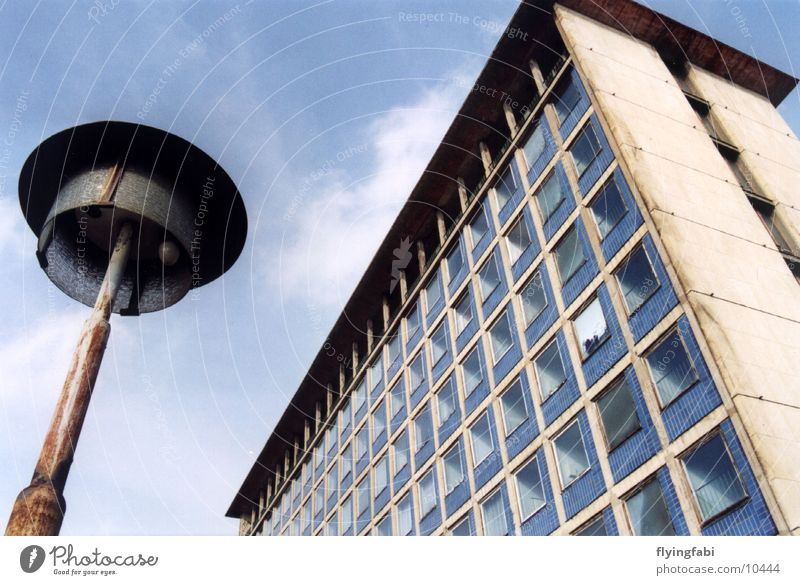 Plattenbau Osten Dresden Gebäude Laterne Architektur DDR