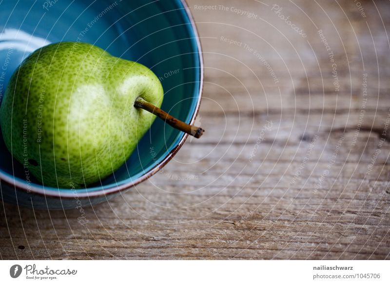 Birne Lebensmittel Frucht Ernährung Bioprodukte Vegetarische Ernährung Diät Fasten Schalen & Schüsseln Gesundheit Holz Glas einfach natürlich saftig sauer schön