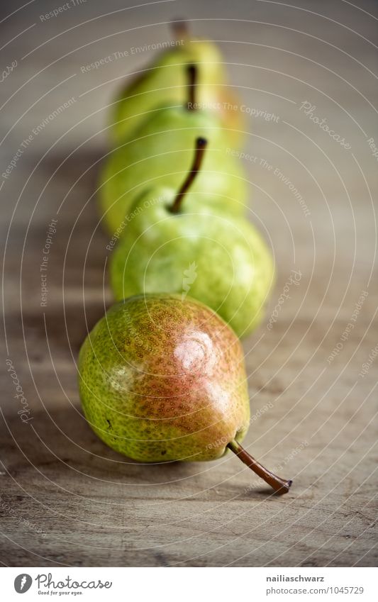 Birnen Lebensmittel Frucht Bioprodukte Vegetarische Ernährung Diät frisch Gesundheit lecker natürlich positiv saftig schön süß Zufriedenheit Farbe genießen