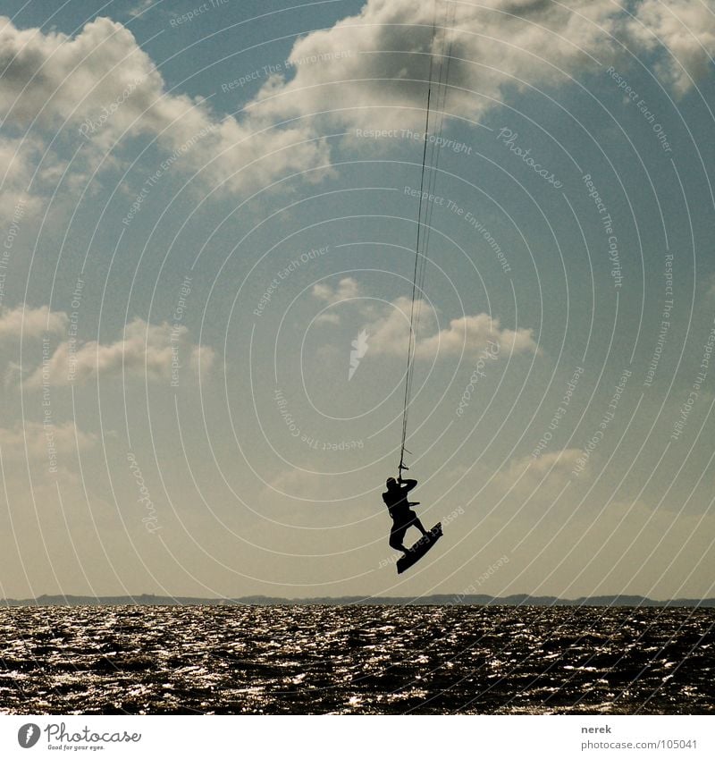 Zieh mich raus Meer Strand Stil Lebensfreude Wolken Ferien & Urlaub & Reisen frei Freizeit & Hobby Sport Sylt Spielen Wassersport Küste Seil Freiheit fliegen