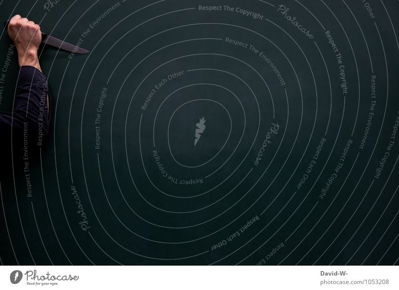 Terror Gefahr Messer Waffe Attentat Rauschmittel Alkohol Mensch maskulin Arme Hand Aggression bedrohlich dunkel verrückt Wut Tod Angst Entsetzen gefährlich