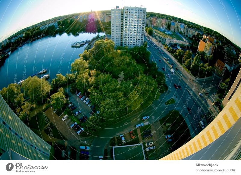 Die Welt ist keine Scheibe! Potsdam Hauptstadt Fischauge Hochhaus Plattenbau Stadt Stadtzentrum Panorama (Aussicht) Brandenburg Verkehrswege hoch tief Wasser