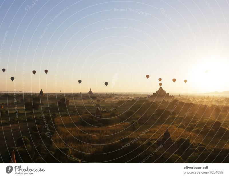 Die Tempel von Bagan Freiheit Sonne Kunst Landschaft Schönes Wetter Bauwerk Architektur Sehenswürdigkeit Wahrzeichen Denken Erholung leuchten authentisch