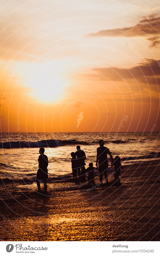 ein tag am strand. Leben harmonisch Wohlgefühl Erholung Freizeit & Hobby Kinderspiel Ferien & Urlaub & Reisen Tourismus Sommerurlaub Strand Meer Insel Wellen