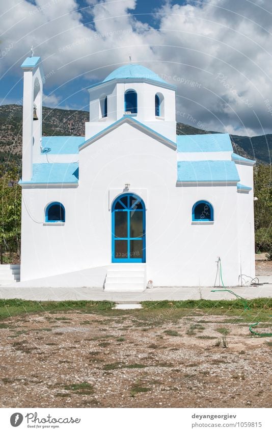 Typische weiß-blaue griechische Kirche. schön Ferien & Urlaub & Reisen Tourismus Meer Insel Himmel Dorf Gebäude Architektur Religion & Glaube Tradition