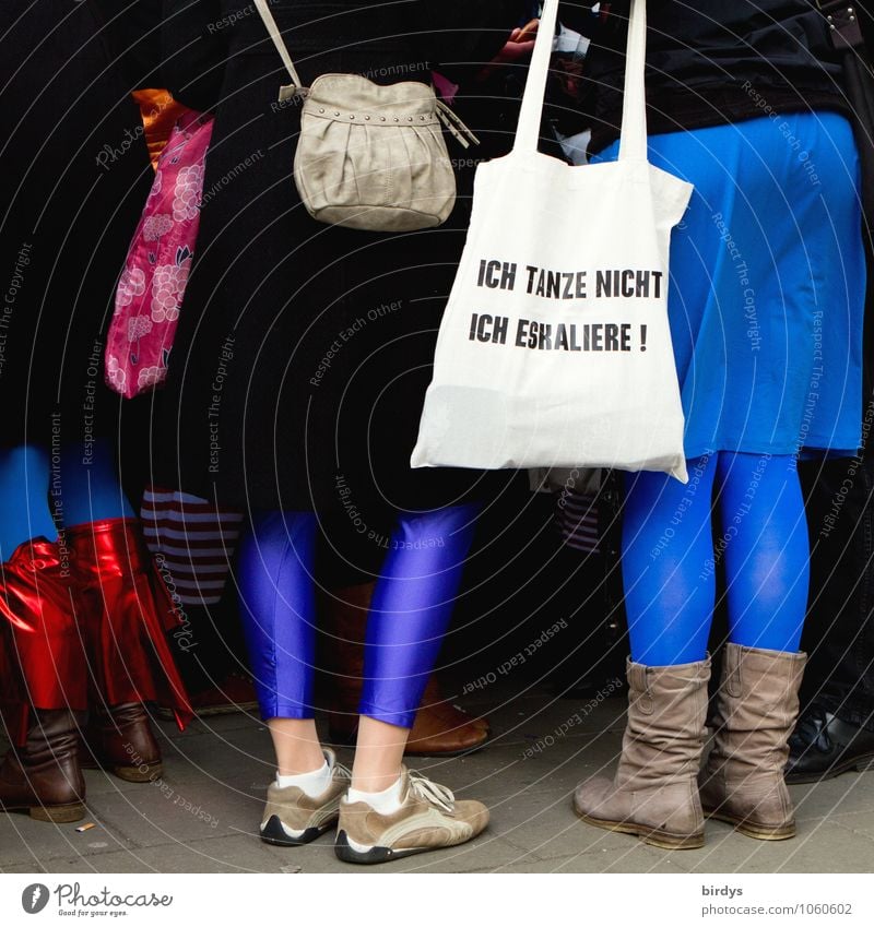 echt jeck Freude Feste & Feiern Tanzen Karneval feminin Menschengruppe Köln Leggings Karnevalskostüm Tasche Schuhe Stiefel Schriftzeichen Redewendung stehen