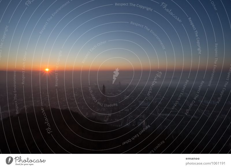 Freiburg. skyline. Ferien & Urlaub & Reisen Tourismus Ferne Freiheit Städtereise Landschaft Luft Himmel Horizont Sonne Sonnenlicht Nebel Stadt Stadtzentrum