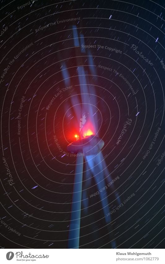 Schwindelig/ durchgedreht Energiewirtschaft Maschine Technik & Technologie High-Tech Erneuerbare Energie Windkraftanlage Energiekrise Nachthimmel Stern drehen