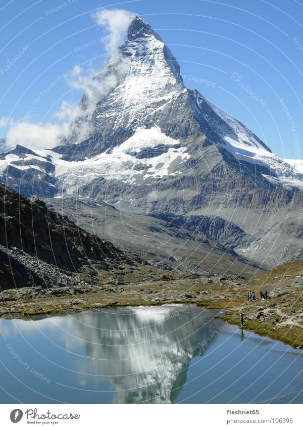 Matterhorn Kanton Wallis Herbst Herbstwetter Gebirgssee Wahrzeichen Denkmal Schweiz Mont Cervin Matterhorn ob Zermatt Mattertal Berge u. Gebirge Mount