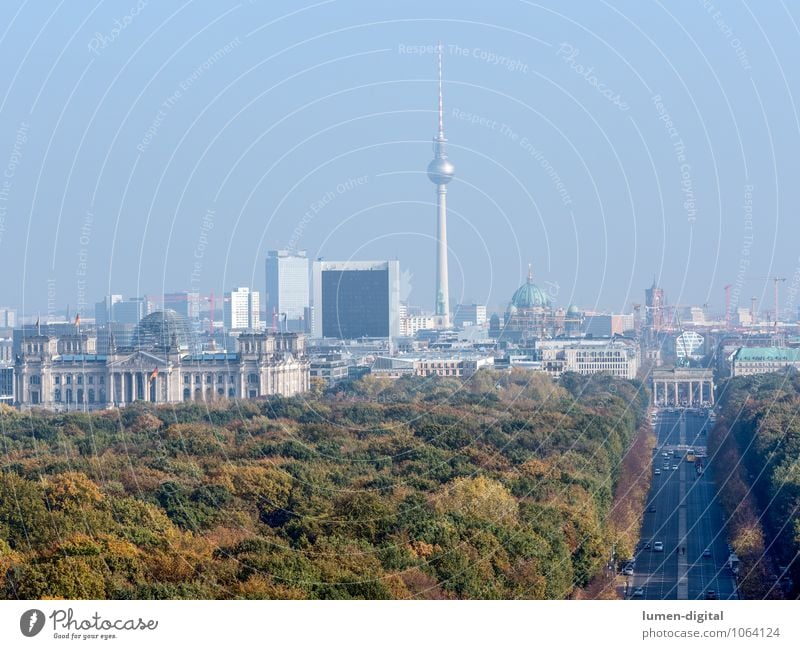 Berlin Herbst Park Deutschland Europa Stadt Hauptstadt Stadtzentrum Skyline Dom Rathaus Deutscher Bundestag Berliner Fernsehturm Tiergarten Verkehrswege