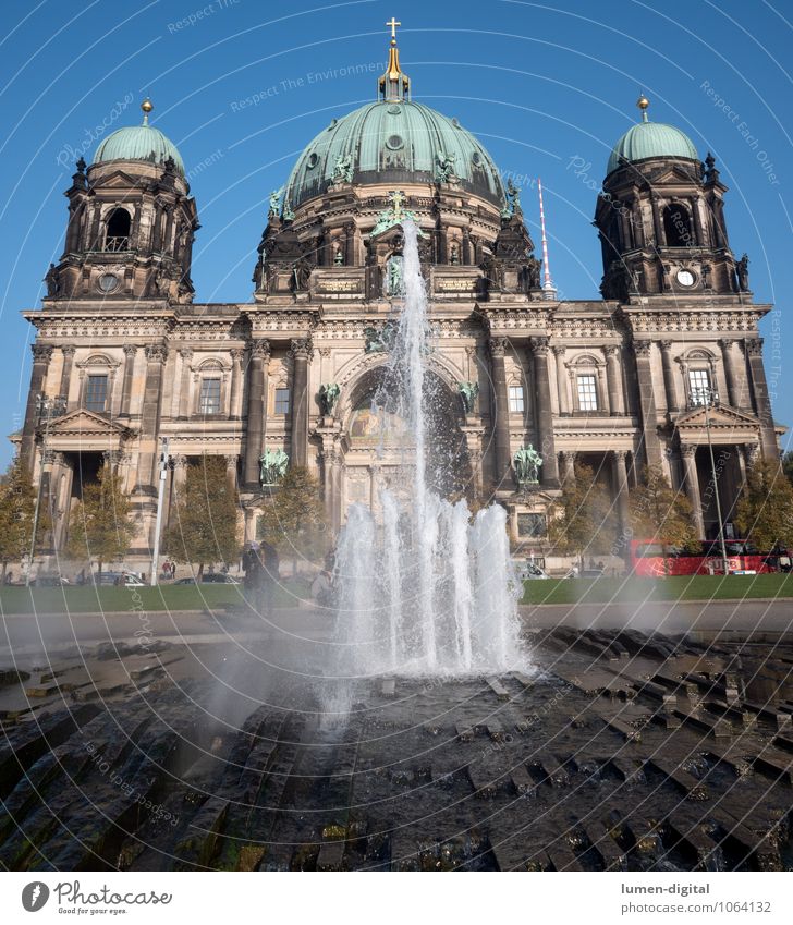 Berliner Dom Sommer Park Deutschland Stadt Sehenswürdigkeit Tower (Luftfahrt) alt groß Glaube Religion & Glaube Ferien & Urlaub & Reisen Europa Image Lustgarten