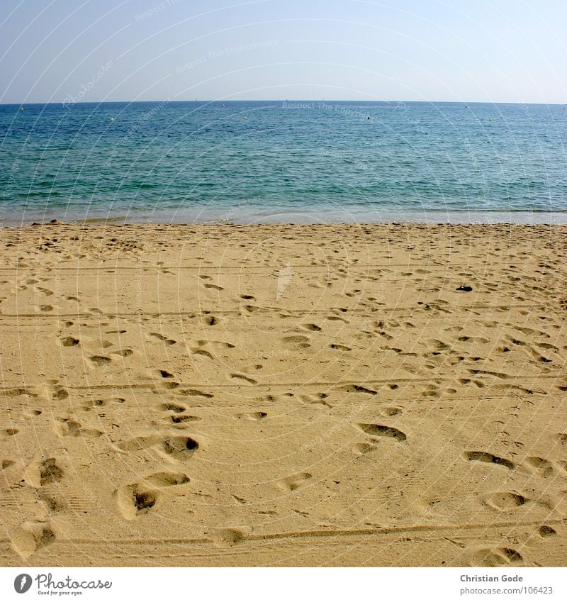 Strand im Quadrat Südfrankreich Cote d'Azur Meer gelb Horizont Küste Aussicht Sonnenbad Badeanzug Ferien & Urlaub & Reisen Erholung Frankreich Himmel Ste Maxime