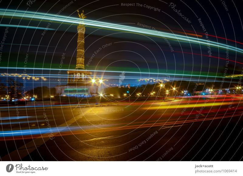 Abfahrt Siegessäule Winter Hauptstadt Stadtzentrum Sehenswürdigkeit Kreisverkehr Streifen fahren Bekanntheit dunkel Umwelt Wege & Pfade Zeit Leuchtspur