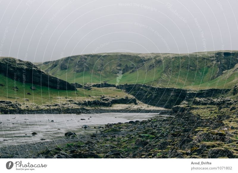 Island Ausflug Abenteuer Ferne Expedition Natur Landschaft Pflanze Urelemente Erde Wasser Himmel Wetter schlechtes Wetter Hügel Felsen Berge u. Gebirge Vulkan