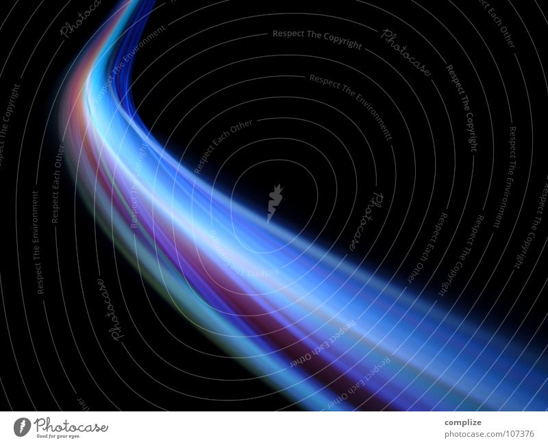 lightwaves 05 Streifen Licht Farbverlauf Verlauf schwarz Nacht elektronisch Lichtschlauch Schlauch violett grün Unschärfe Langzeitbelichtung Belichtung