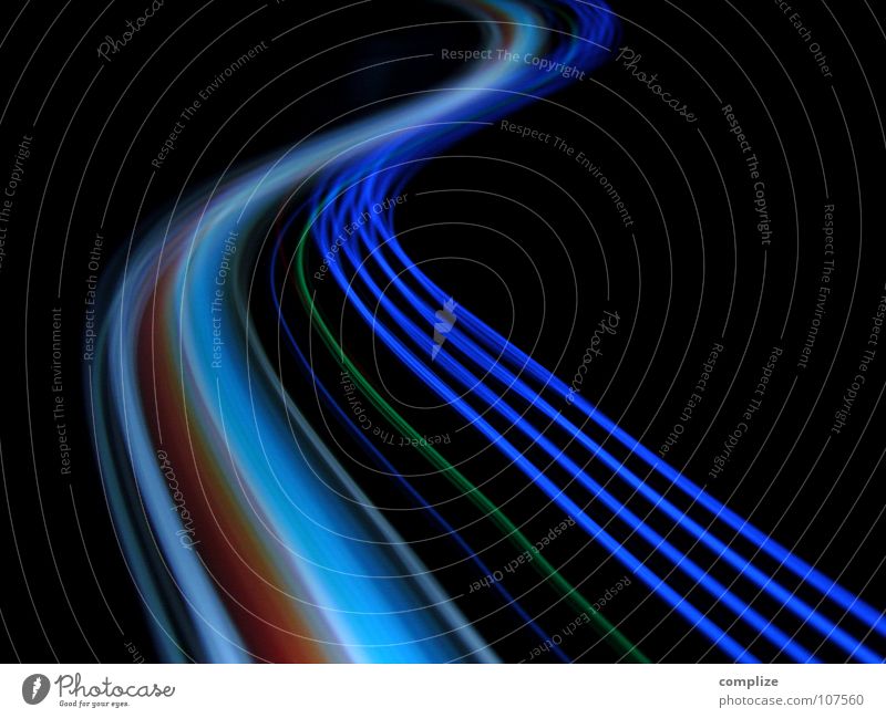 lightwaves 08 Streifen Licht zart parallel elektronisch Lichtschlauch Schlauch schwarz virtuell online violett grün Unschärfe Langzeitbelichtung Belichtung