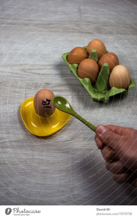 hab erbarmen Lebensmittel Essen Bioprodukte Vegetarische Ernährung Löffel Gesunde Ernährung Übergewicht Ostern Hand Traurigkeit Entsetzen gefährlich