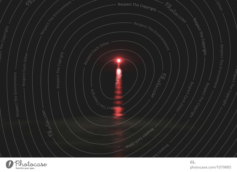 signal Umwelt Natur Wasser Wellen Küste Meer Schifffahrt Binnenschifffahrt Bootsfahrt Fähre Lichtpunkt Lichtblick Lichteffekt Lichtschein Lichterscheinung