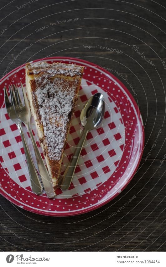 sonntag Lebensmittel Kuchen Kaffeetrinken Teller Besteck Messer Gabel Holz Metall Kunststoff Duft authentisch einfach frisch gut lecker natürlich saftig süß