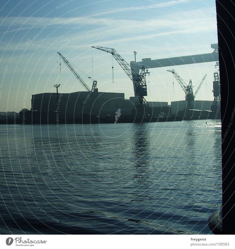 Kai Anlegestelle Promenade Meer Schleswig-Holstein Industrie Hafen förde Kiel Wasser Ostsee