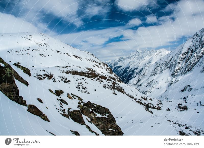 Die Skisaison fängt an Ferien & Urlaub & Reisen Tourismus Ferne Freiheit Winterurlaub Berge u. Gebirge Sport Wintersport Skifahren Umwelt Natur Landschaft