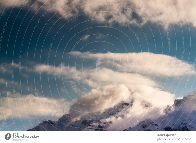 Licht- und Wolkenspiel am Berg 2 Ferien & Urlaub & Reisen Tourismus Ausflug Abenteuer Ferne Freiheit Umwelt Natur Landschaft Pflanze Tier Winter Schönes Wetter