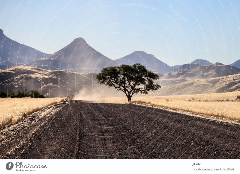 Damaraland Ferien & Urlaub & Reisen Abenteuer Ferne Safari Sommer Natur Landschaft Berge u. Gebirge Namibia Afrika Menschenleer Autofahren Straße Erholung Blick