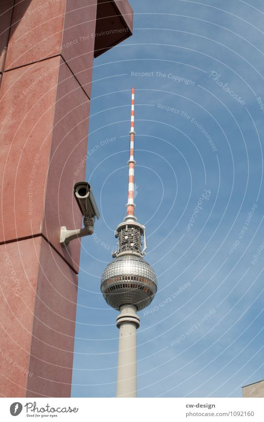 I'll be watching you Ferien & Urlaub & Reisen Tourismus Freiheit Sightseeing Videokamera Technik & Technologie Unterhaltungselektronik Fortschritt Zukunft